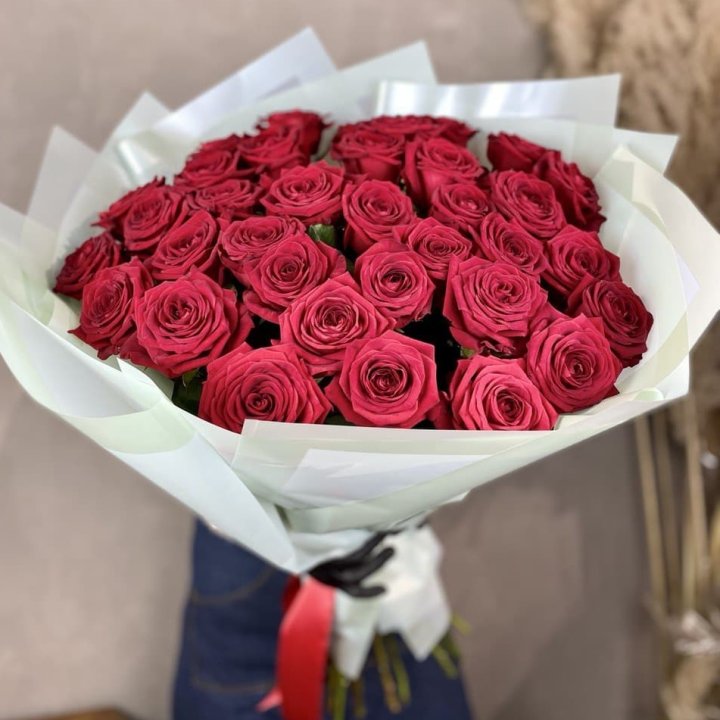 37 красных роз в Прокопьевске