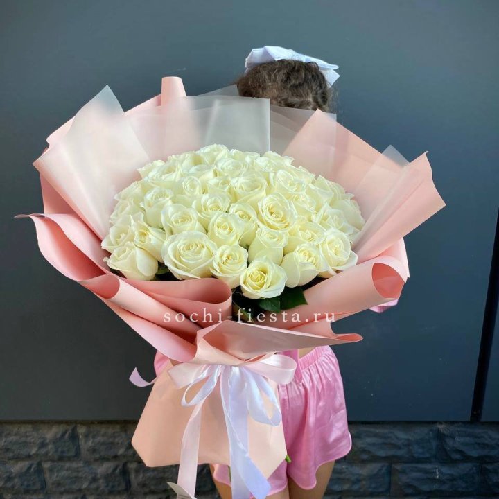 35 белых роз в Прокопьевске