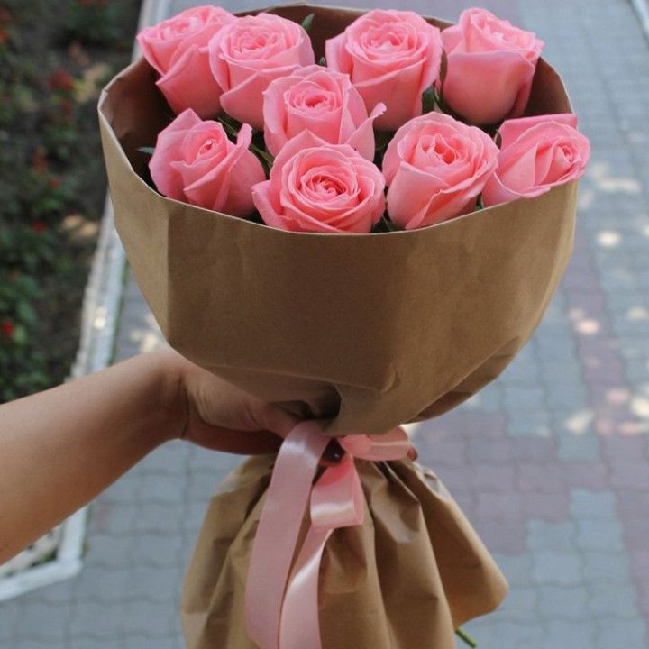 9 розовых роз в Прокопьевске