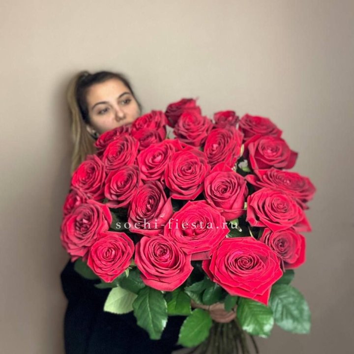 25 высоких роз в Прокопьевске