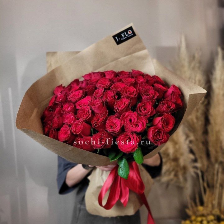 63 красных роз вайт в Прокопьевске