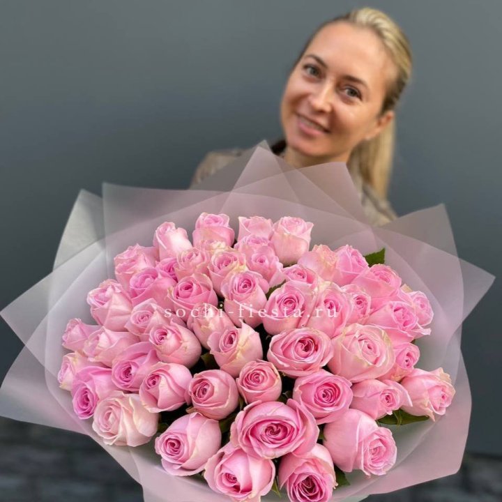 51 розовая роза в Прокопьевске