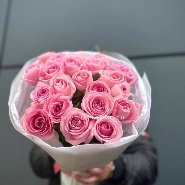 21 Розовая роза в белом в Прокопьевске