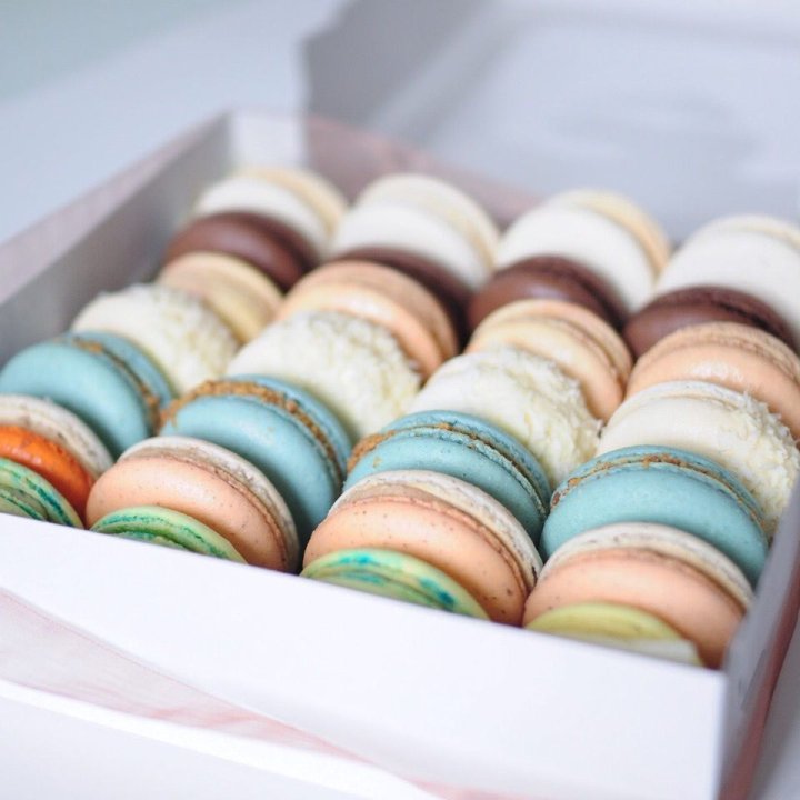 Коробка макаронс 25 шт. в Прокопьевске