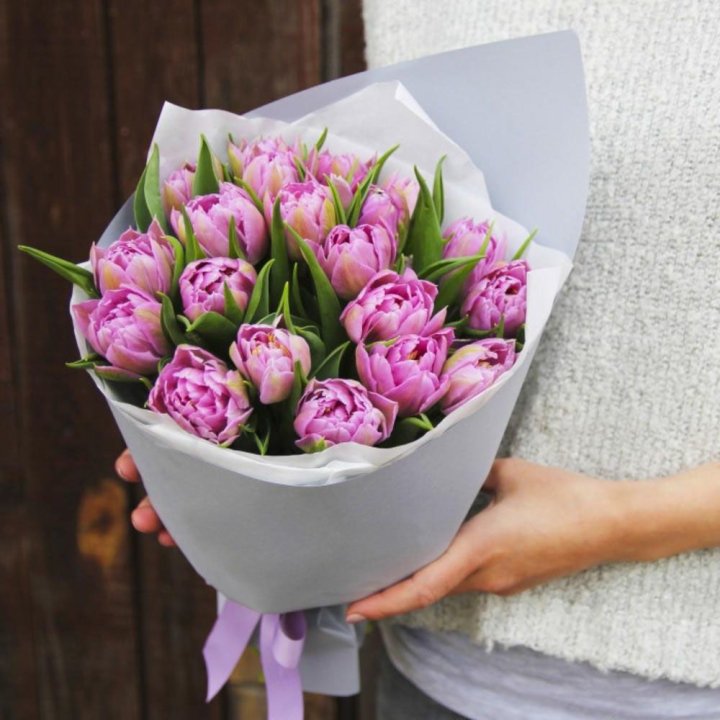 Букет пионовидных тюльпанов в Прокопьевске