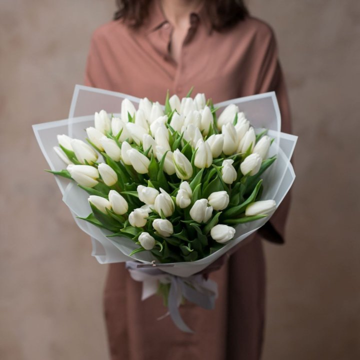 51 белый тюльпан в Прокопьевске