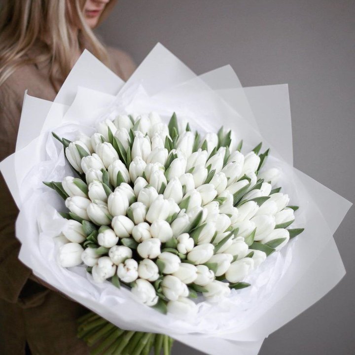 101 белый тюльпан в Прокопьевске